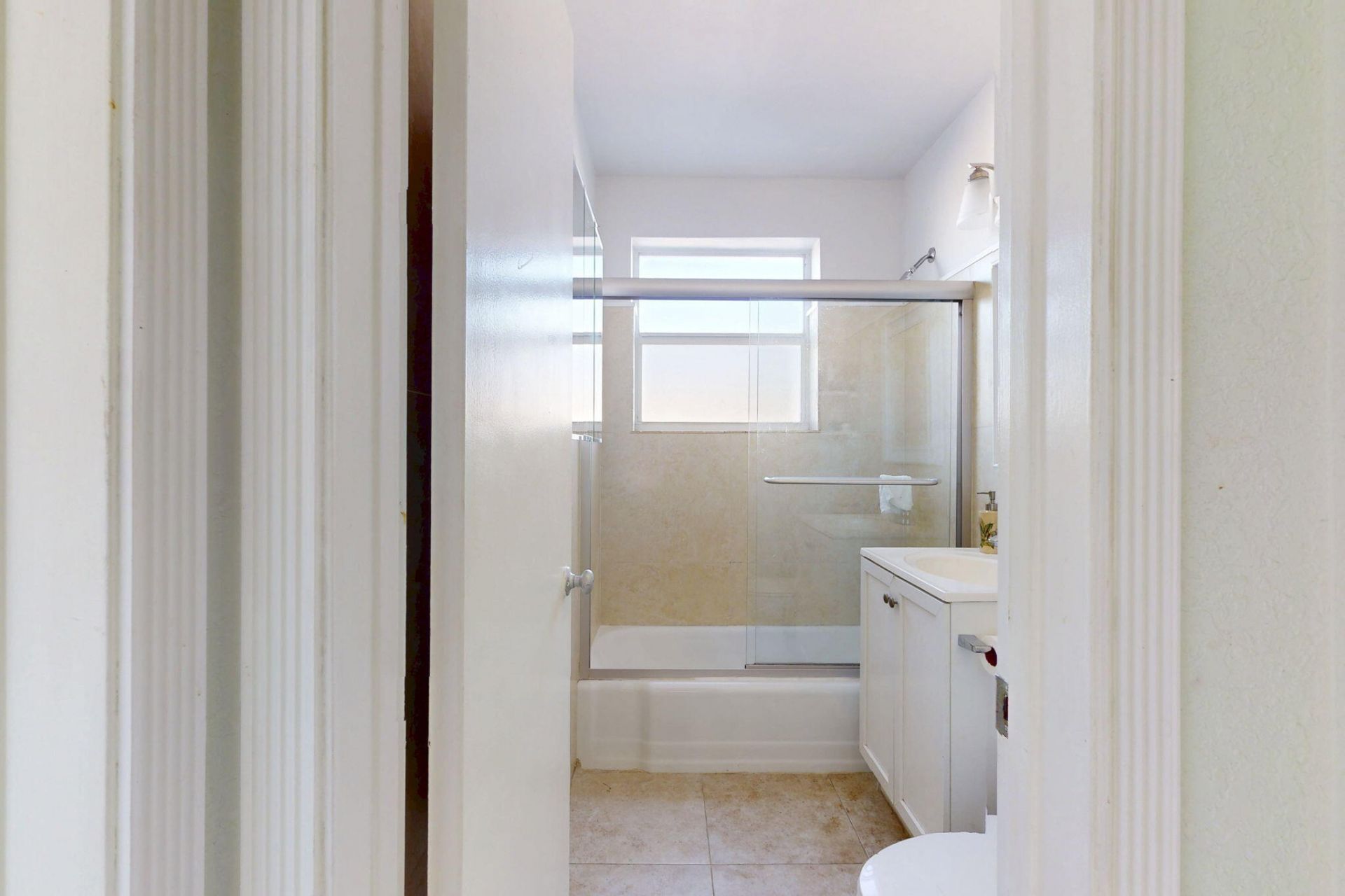 302 Lake Osborne Drive, Unit 5, Lake Worth Beach, FL 33461 Photo