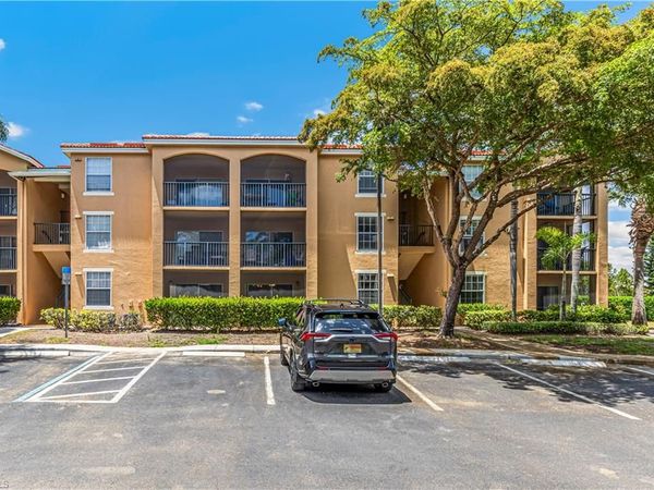 8754 River Homes LN, Unit 8-105, BONITA SPRINGS, FL 34135