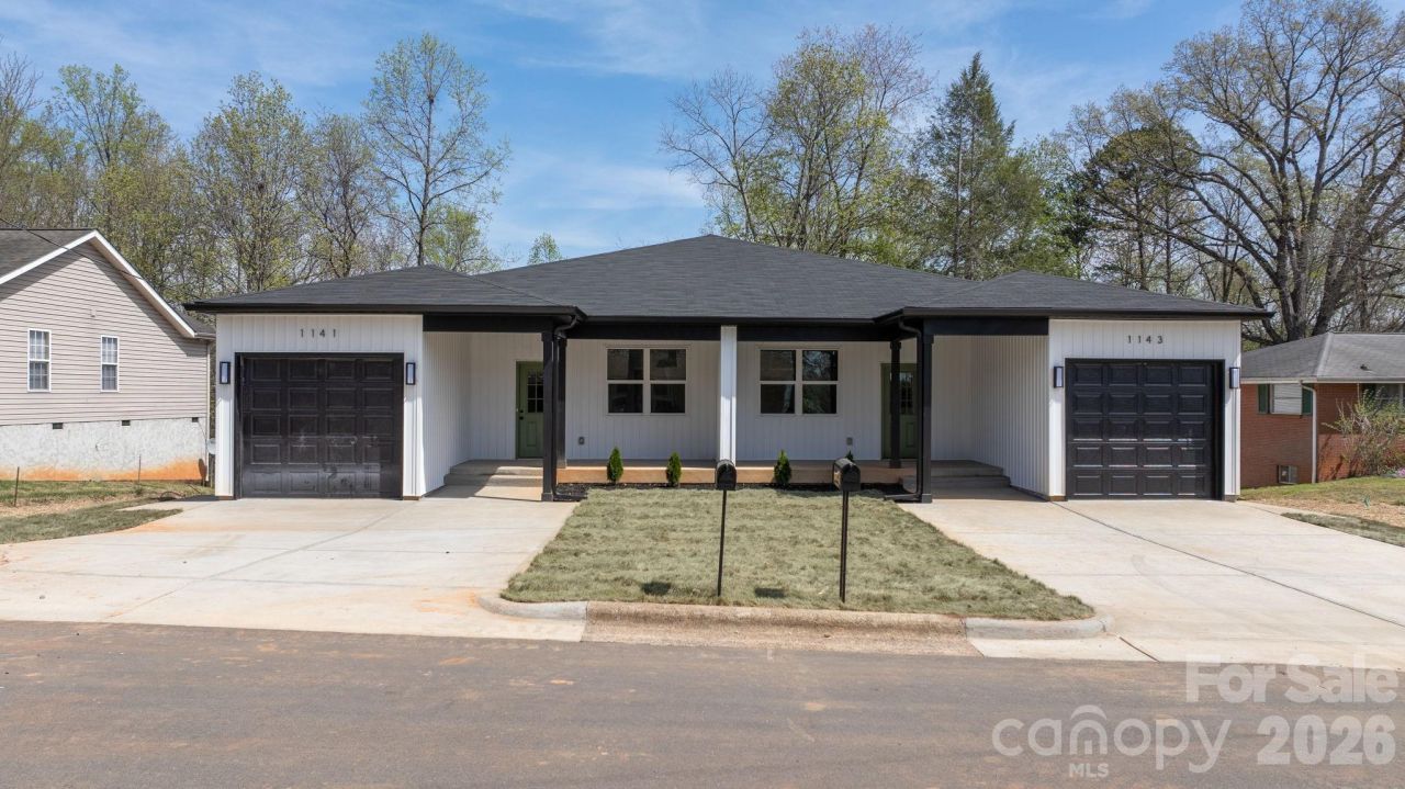 1141 & 1143 12th Street Drive Sw, Hickory, NC 28602 Main Photo