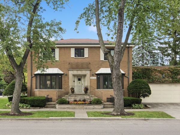 6101 N Knox Avenue, Chicago, IL 60646