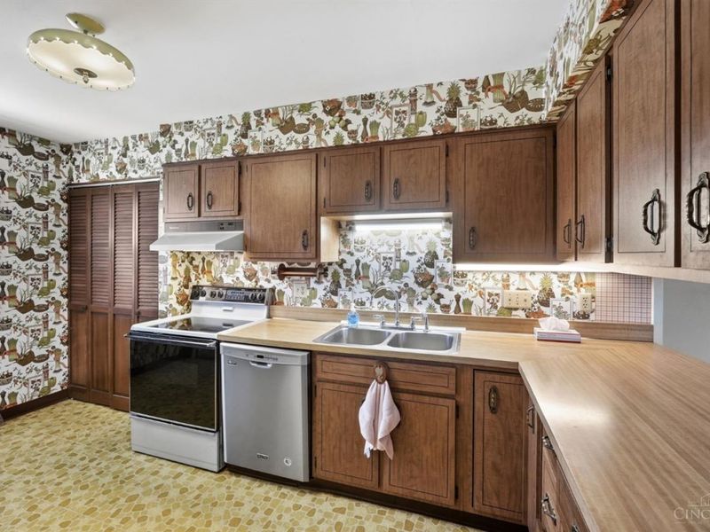 571 Libbejo Drive, Delhi Twp, OH 45233 Photo 11