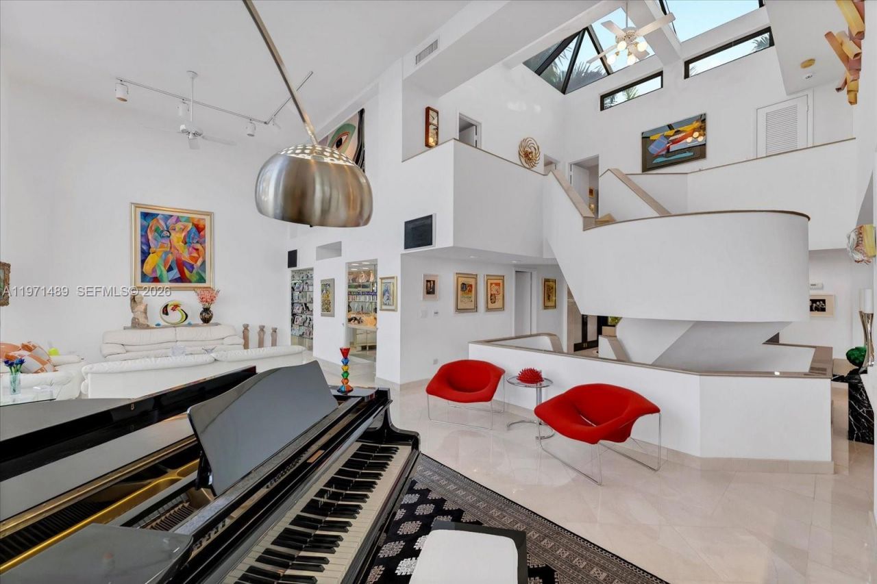 279 N Hibiscus Dr, Miami Beach, FL 33139 Photo