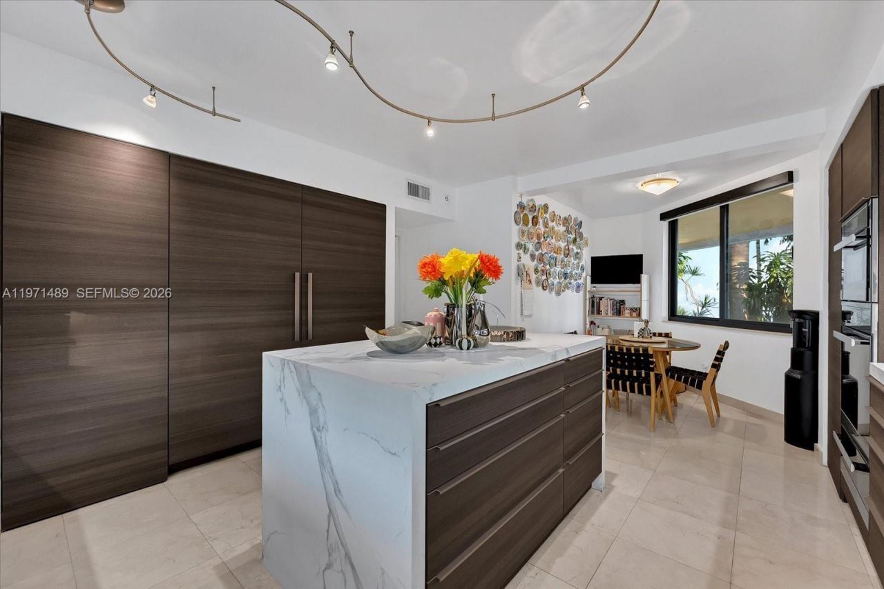 279 N Hibiscus Dr, Miami Beach, FL 33139 Photo