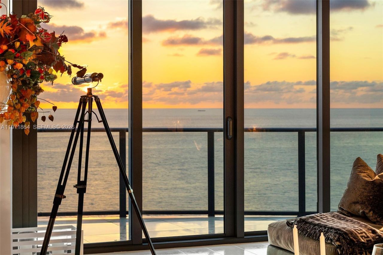 19575 Collins Ave, Unit 30, Sunny Isles Beach, FL 33160 Photo