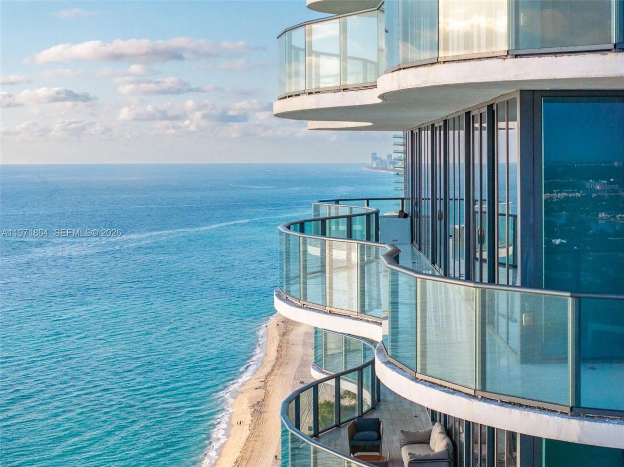 19575 Collins Ave, Unit 30, Sunny Isles Beach, FL 33160 Photo