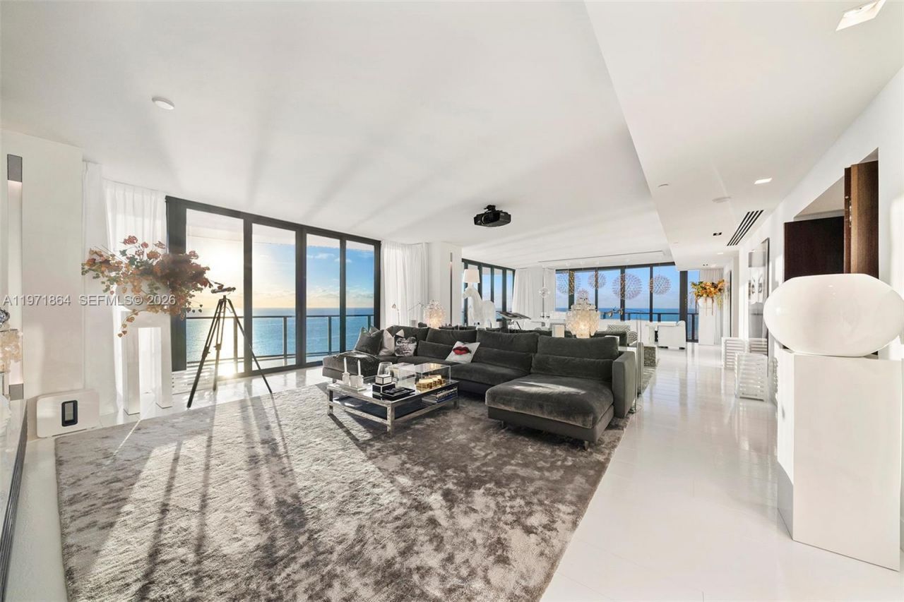 19575 Collins Ave , Unit 30, Sunny Isles Beach, FL 33160 Photo