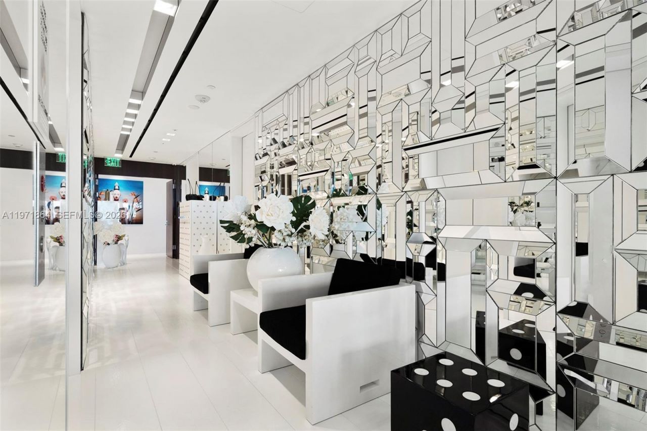 19575 Collins Ave , Unit 30, Sunny Isles Beach, FL 33160 Photo