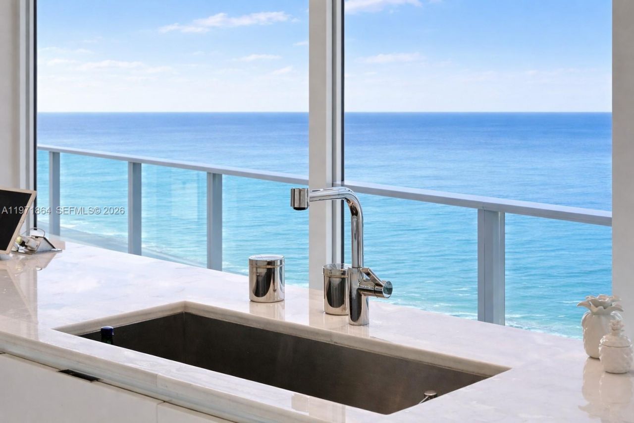 19575 Collins Ave, Unit 30, Sunny Isles Beach, FL 33160 Photo