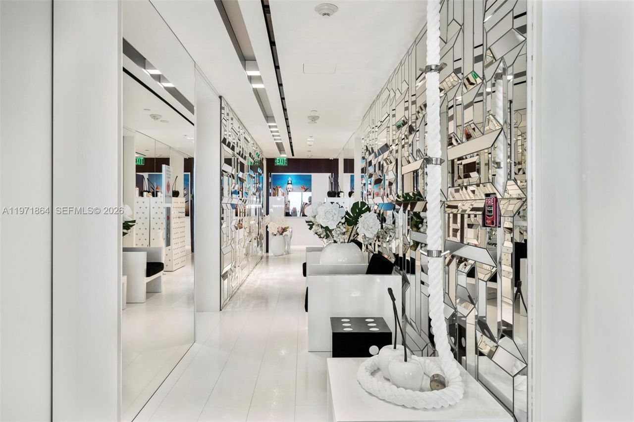 19575 Collins Ave , Unit 30, Sunny Isles Beach, FL 33160 Photo