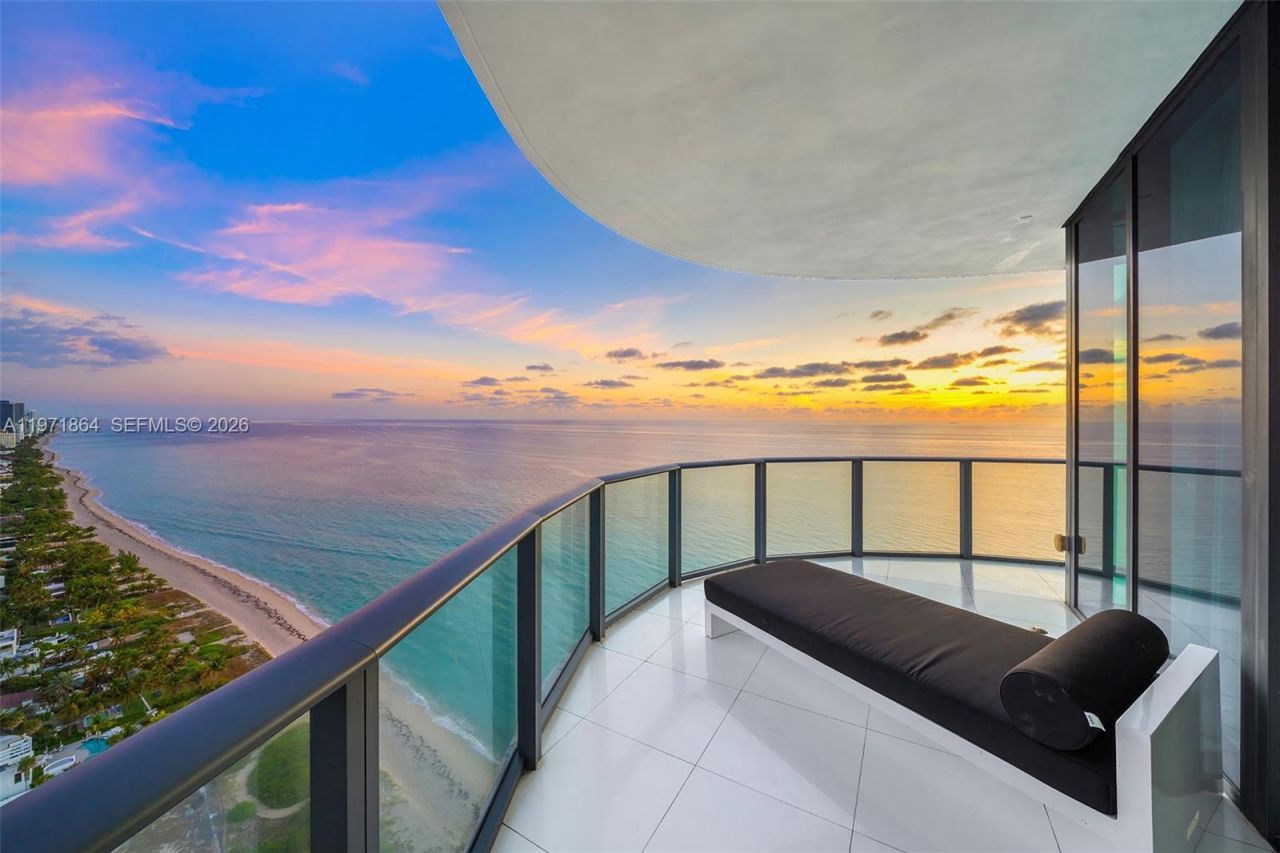 19575 Collins Ave, Unit 30, Sunny Isles Beach, FL 33160 Photo