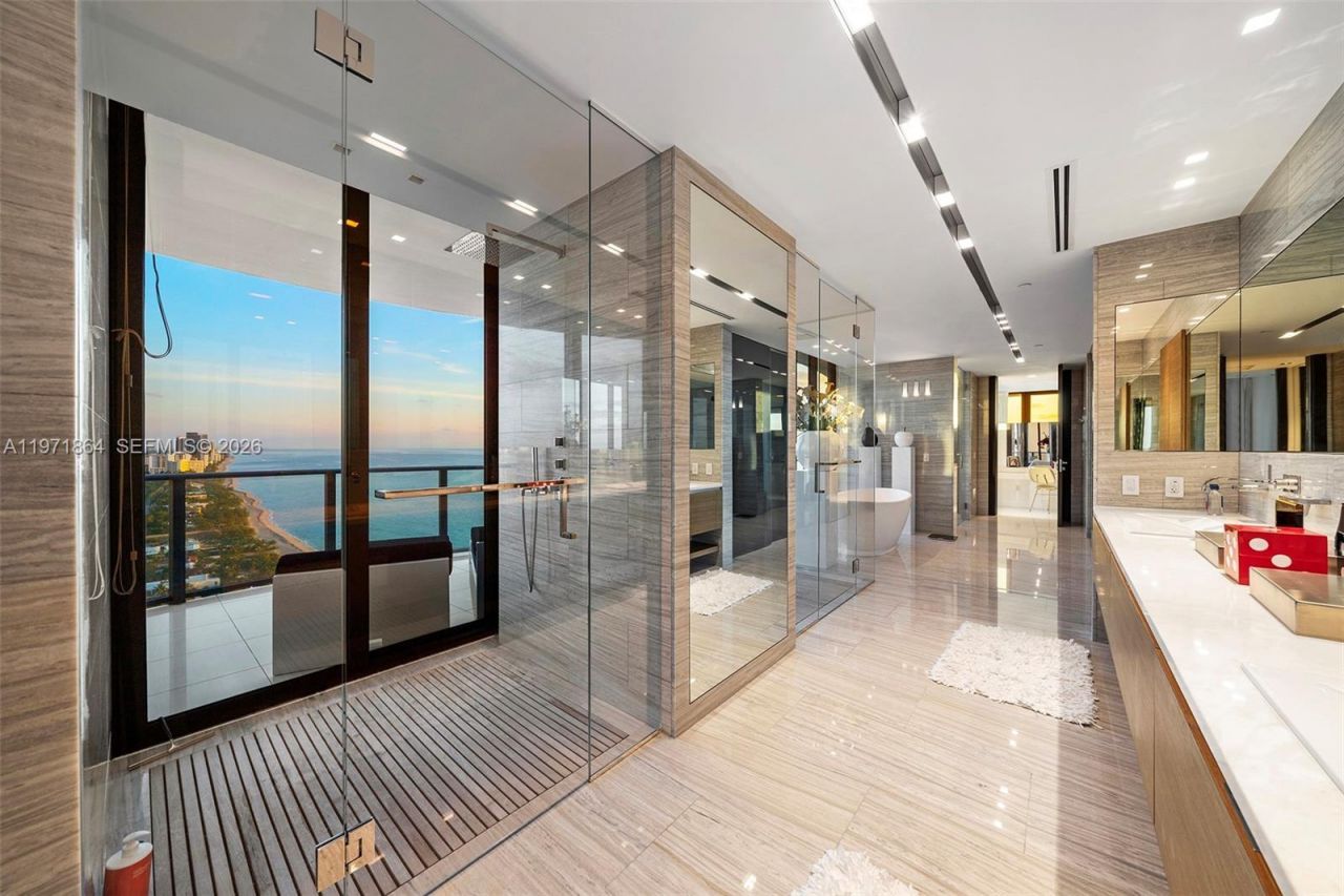 19575 Collins Ave, Unit 30, Sunny Isles Beach, FL 33160 Photo