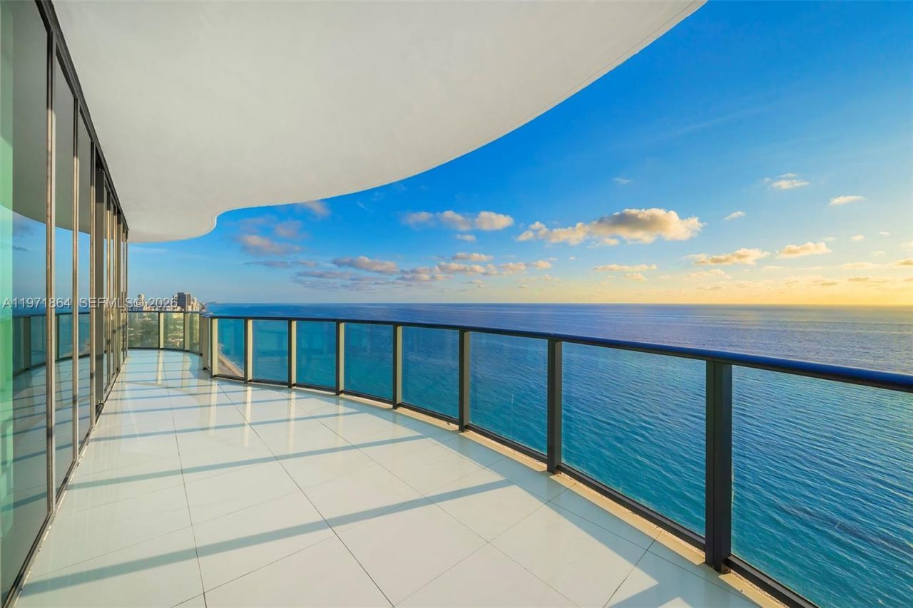 19575 Collins Ave, Unit 30, Sunny Isles Beach, FL 33160 Photo