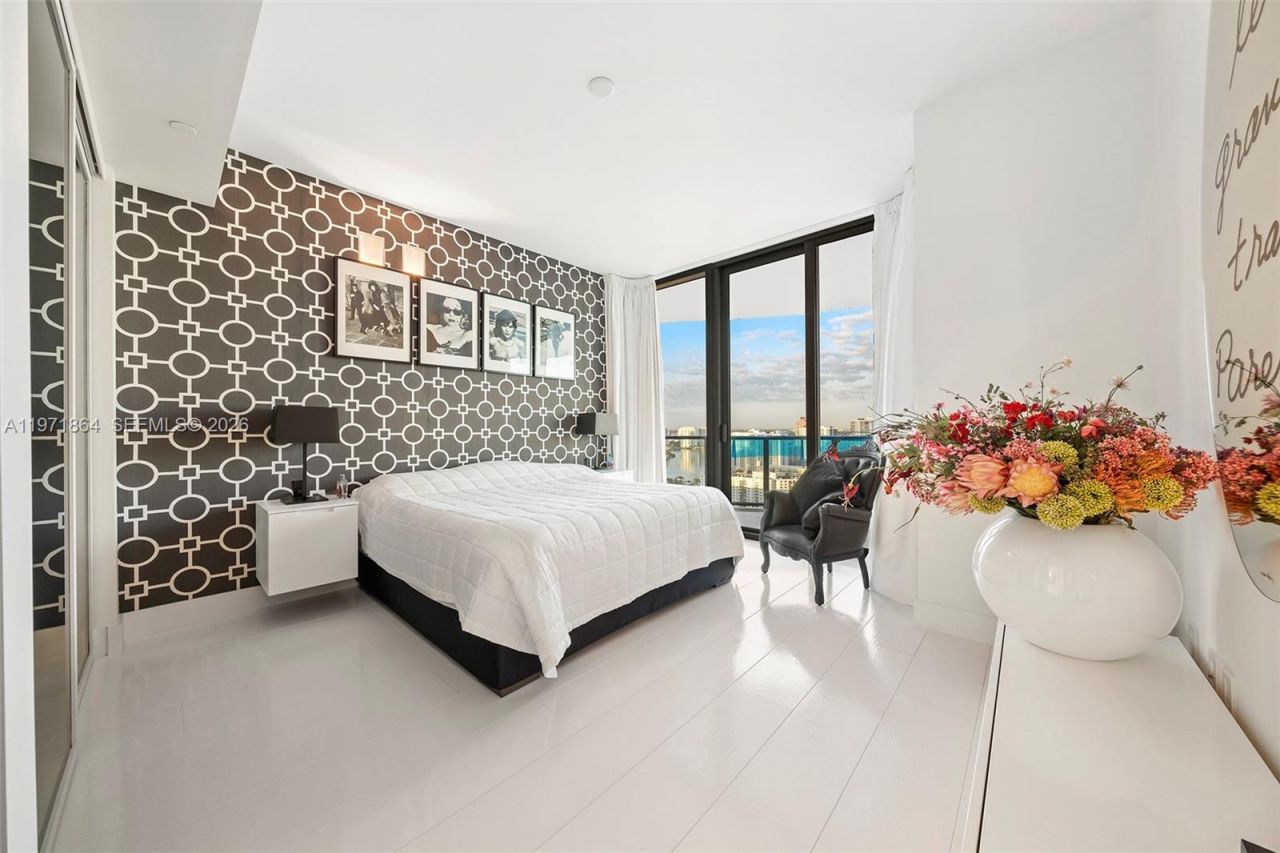 19575 Collins Ave, Unit 30, Sunny Isles Beach, FL 33160 Photo