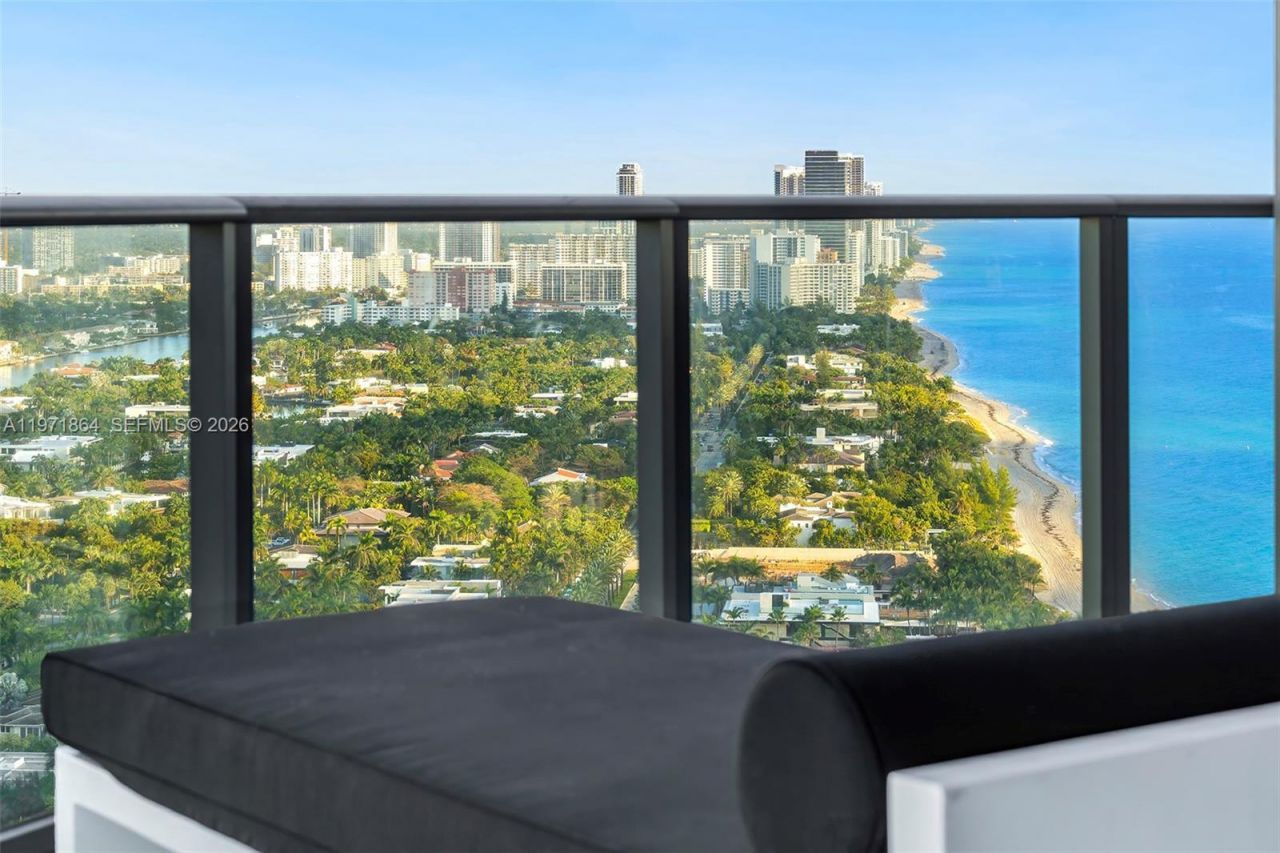 19575 Collins Ave, Unit 30, Sunny Isles Beach, FL 33160 Photo