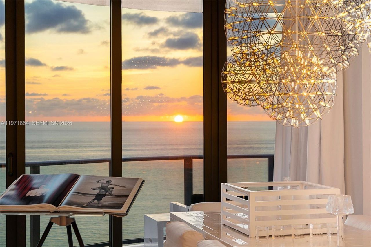 19575 Collins Ave , Unit 30, Sunny Isles Beach, FL 33160 Photo