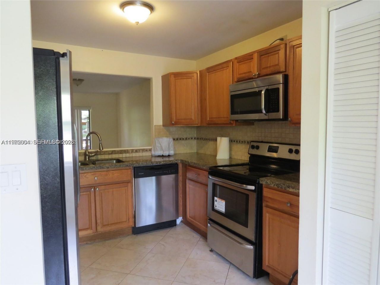 216 Lakeside Cir , Sunrise, FL 33326 Photo