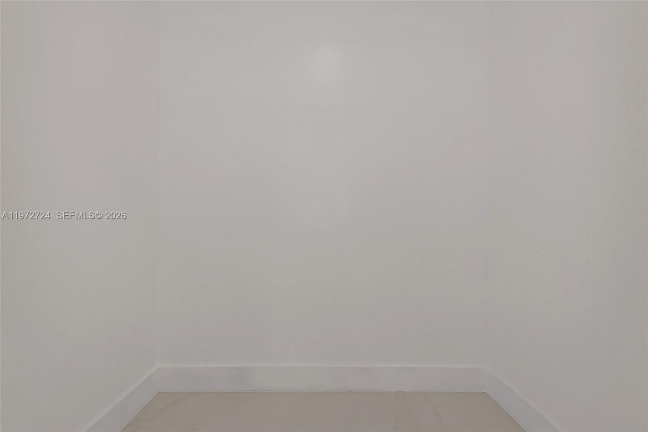 17620 Atlantic Blvd, Unit 311, Sunny Isles Beach, FL 33160 Photo