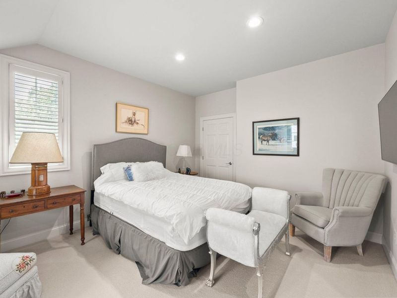 3507 River Avon Circle, Columbus, OH 43221 Photo 37