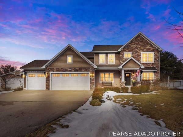 6055 15 Mile Road NE, Cedar Springs, MI 49319