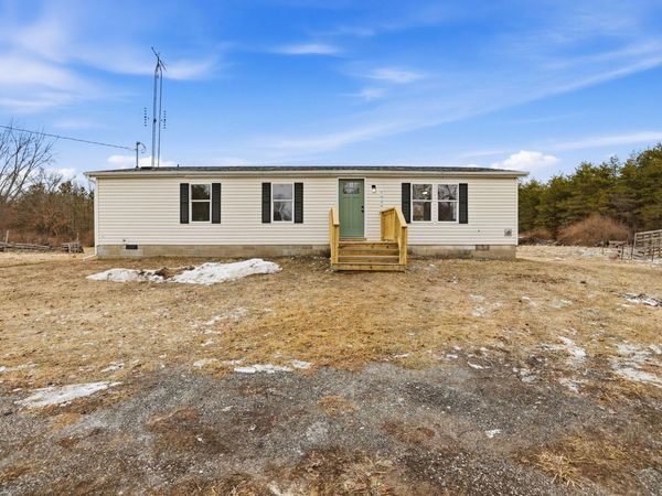 7939 W Moore Road, Ravenna, MI 49451