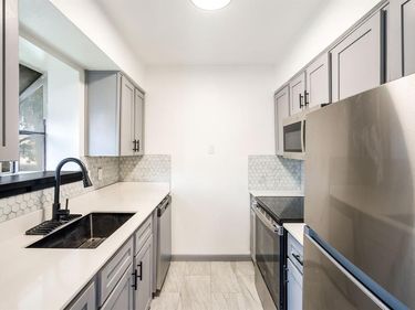 3913 Inwood Road, Unit 2006, Dallas, TX 75209
