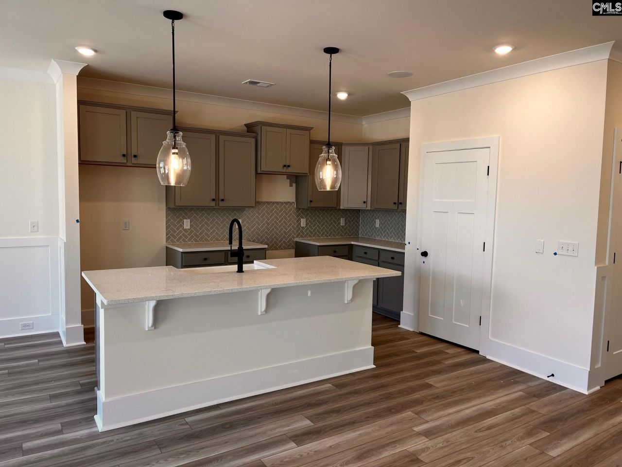 2056 Allan Crest Road  Photo 15