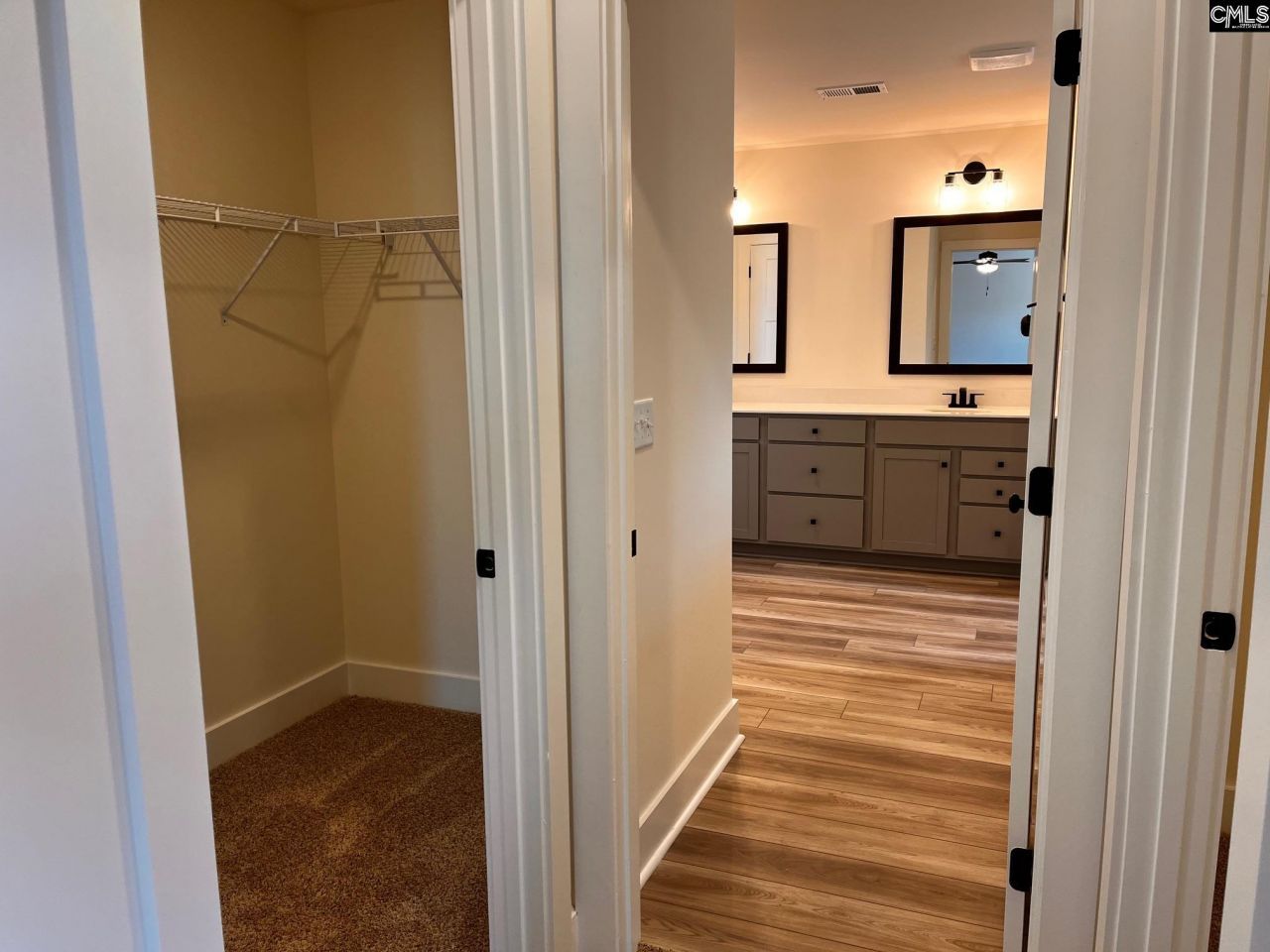 2056 Allan Crest Road  Photo 25