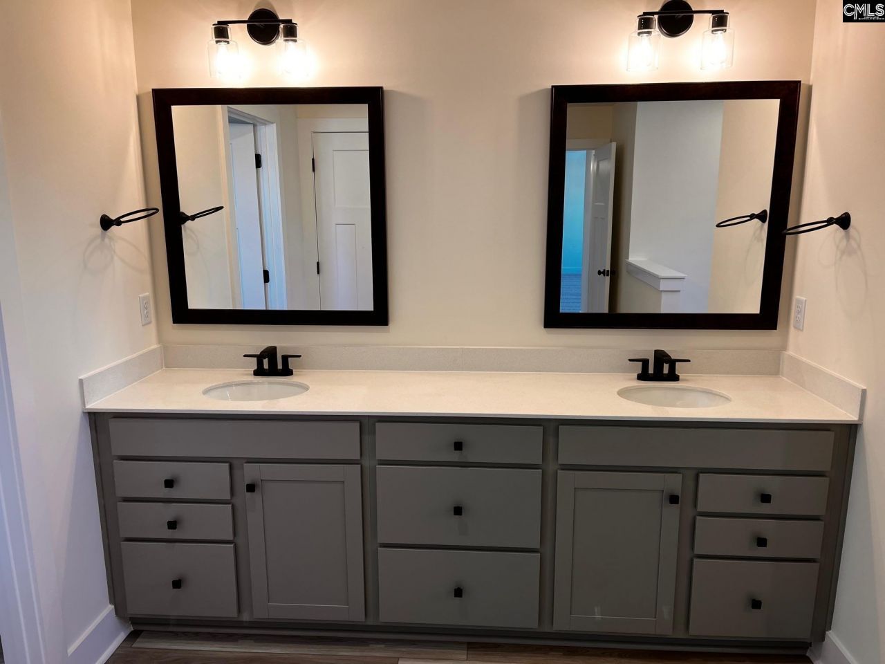 2056 Allan Crest Road  Photo 27