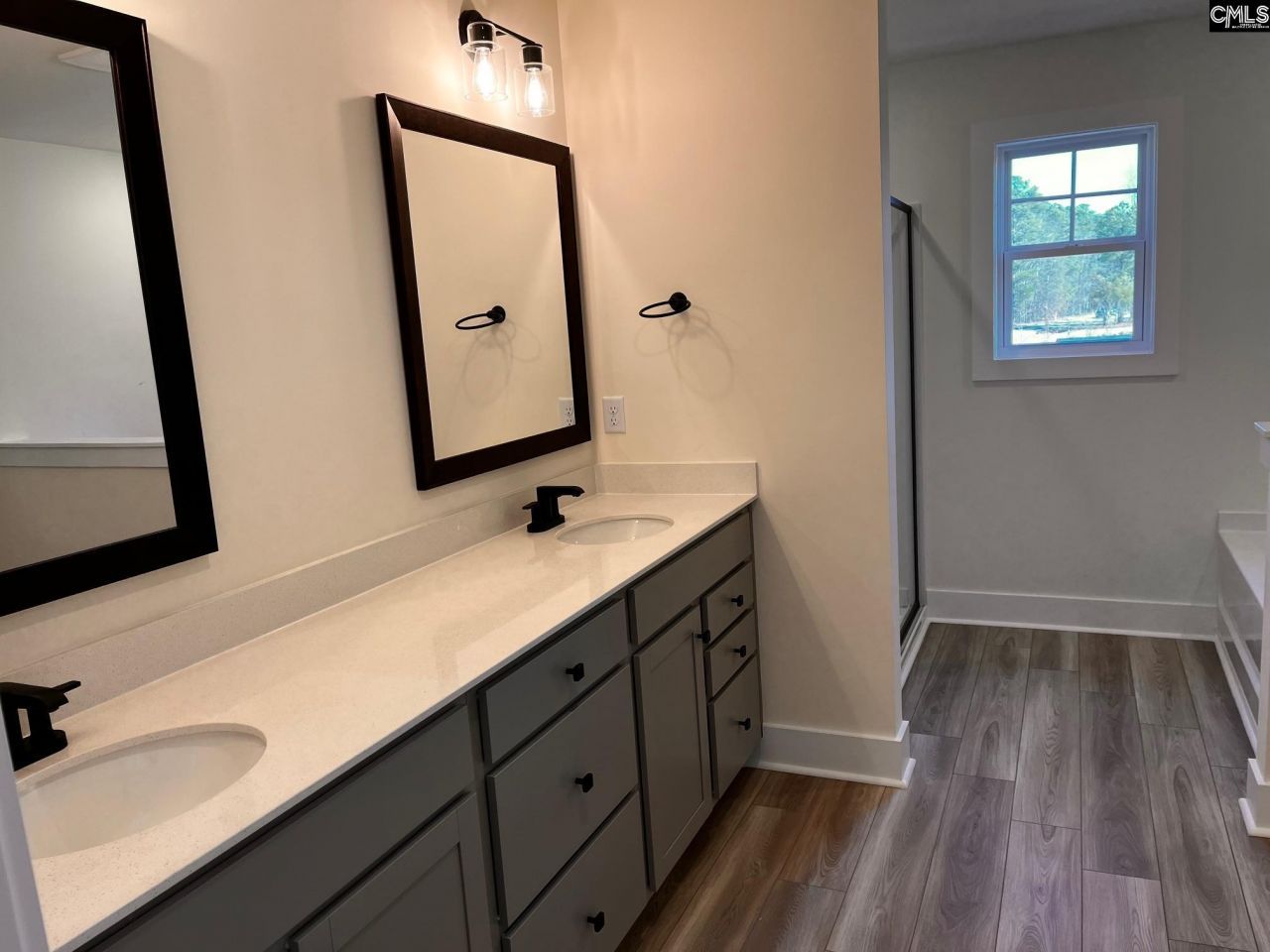 2056 Allan Crest Road  Photo 28