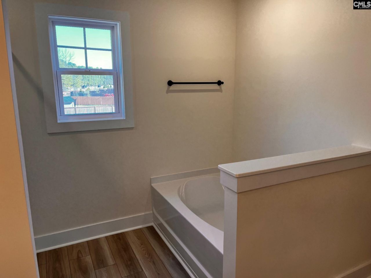 2056 Allan Crest Road  Photo 30