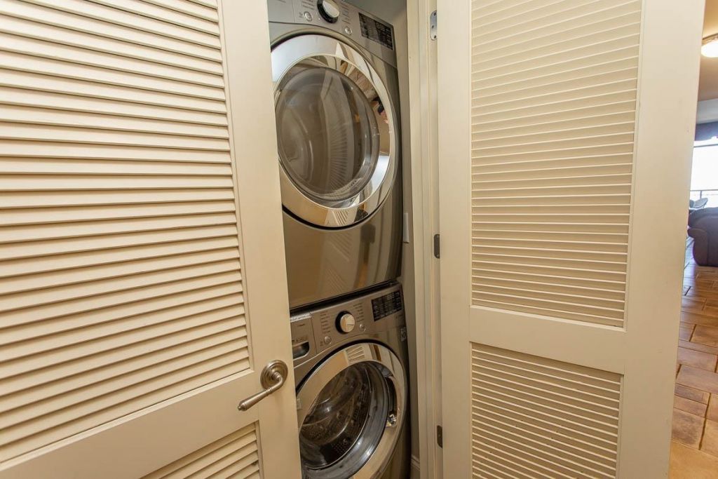 100 North Beach Blvd. Photo 12