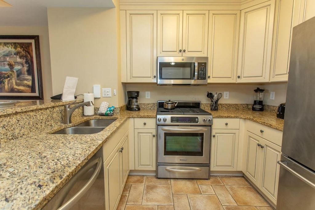 100 North Beach Blvd. Photo 14