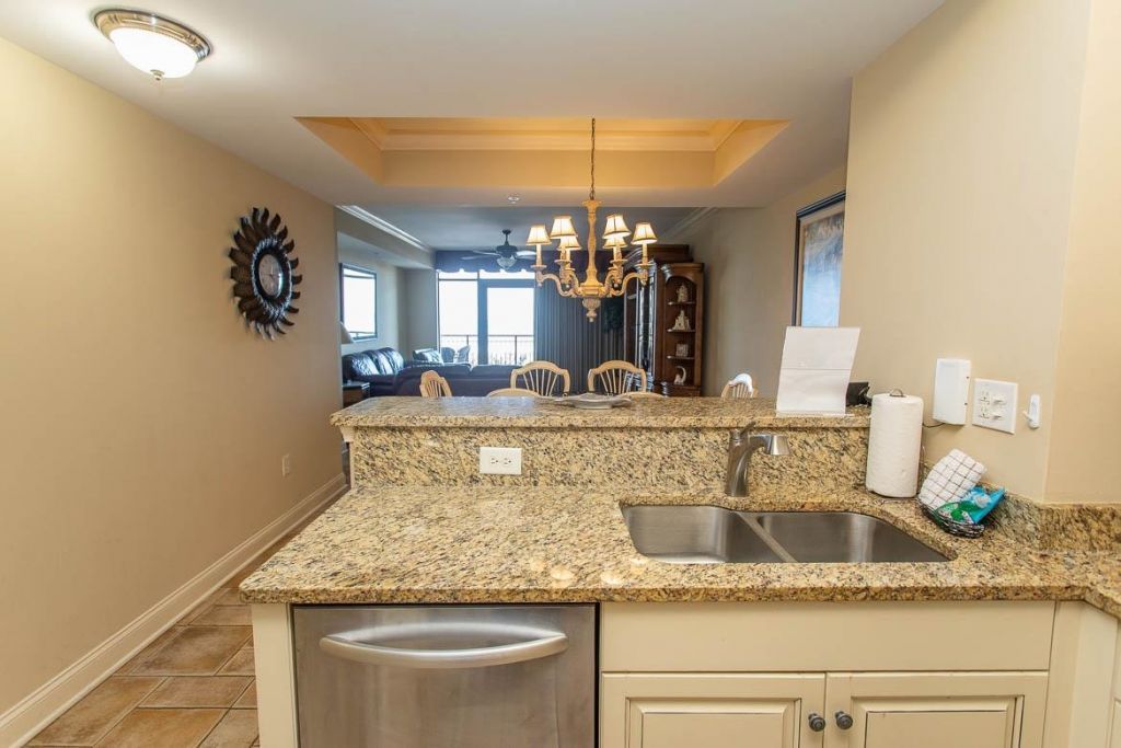 100 North Beach Blvd. Photo 16