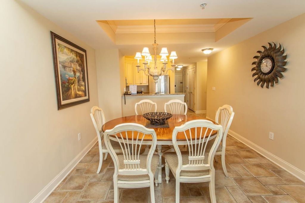 100 North Beach Blvd. Photo 20