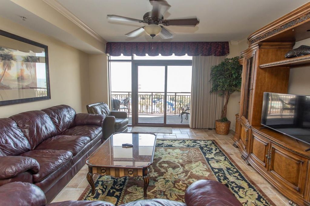 100 North Beach Blvd. Photo 22