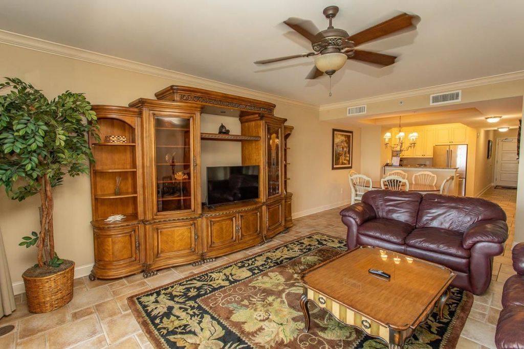 100 North Beach Blvd. Photo 25