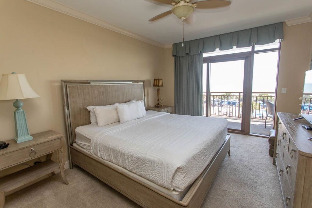 100 North Beach Blvd. Photo 26