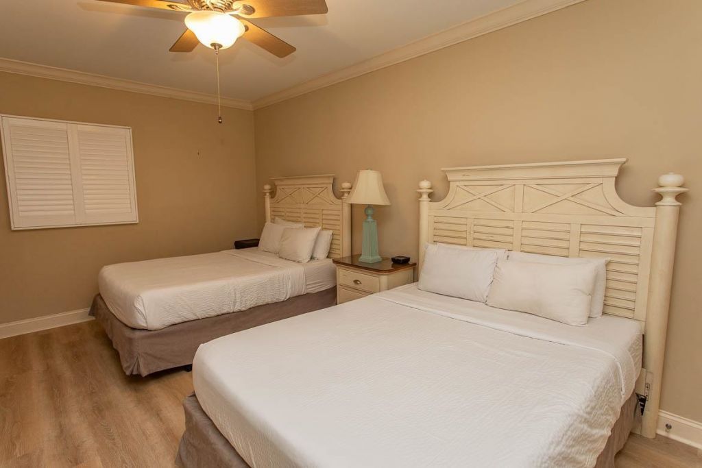 100 North Beach Blvd. Photo 7