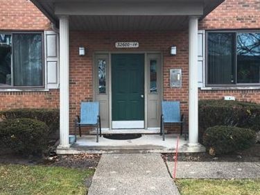 32608 E Harper Avenue N, St. Clair Shores, MI 48082