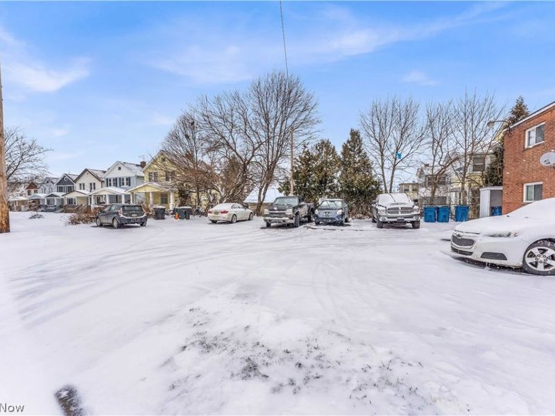 4428 Turney Road, Unit 201, Cleveland, OH 44105 Photo 21