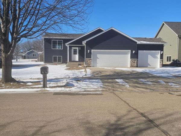 903 8th Avenue NE, Kasson, MN 55944