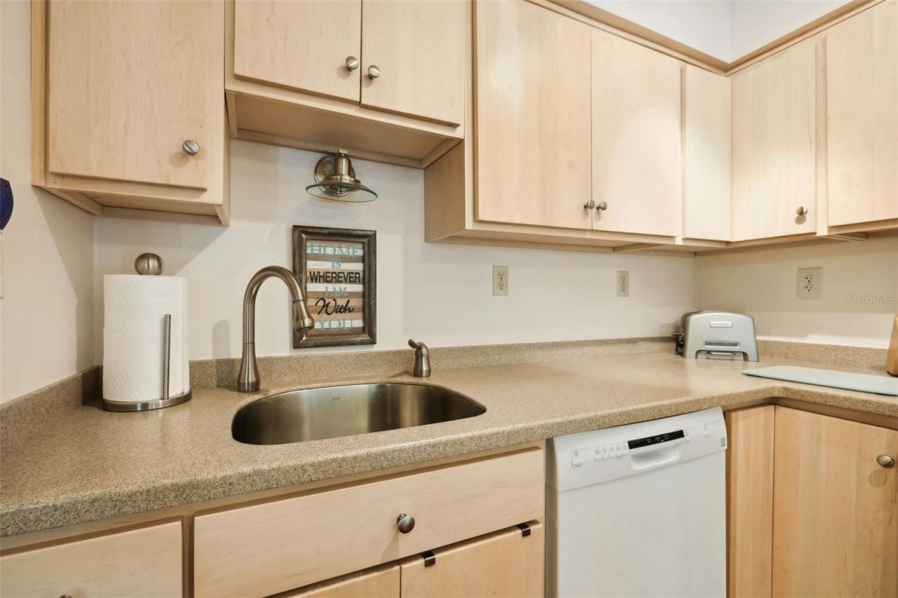 210 River Bend Place, Unit B, Welaka, FL 32193 Photo