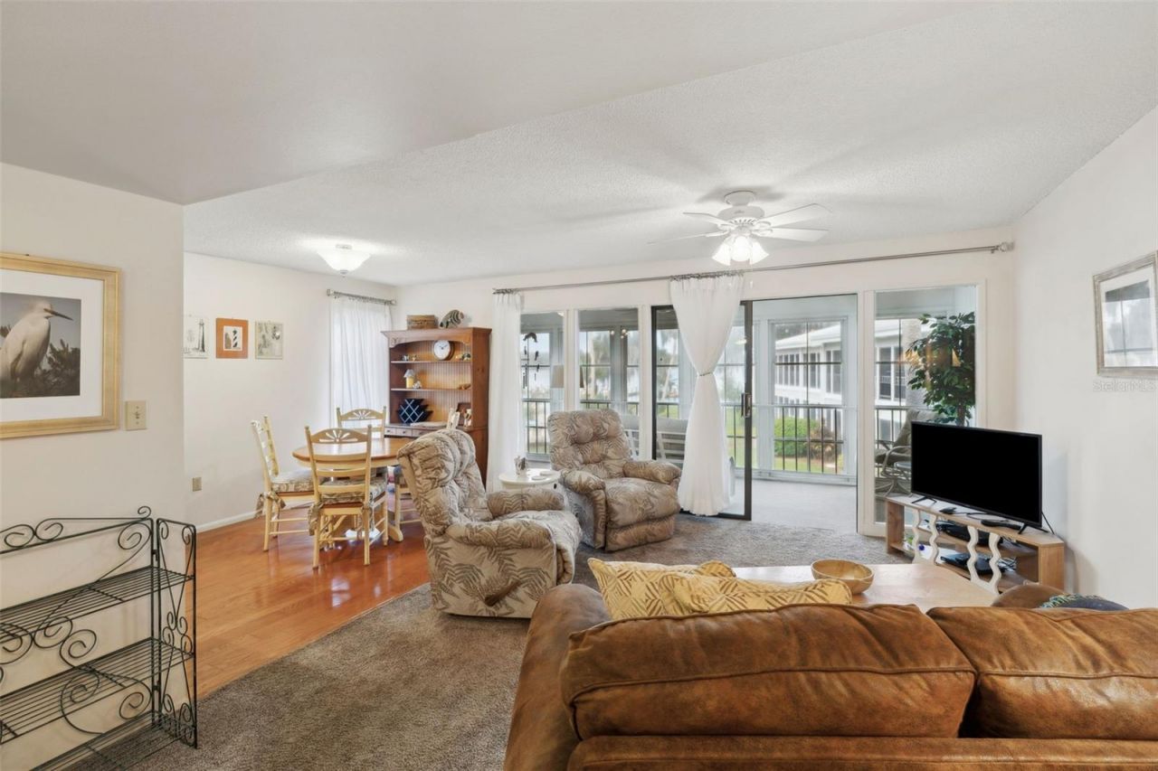 210 River Bend Place, Unit B, Welaka, FL 32193 Photo