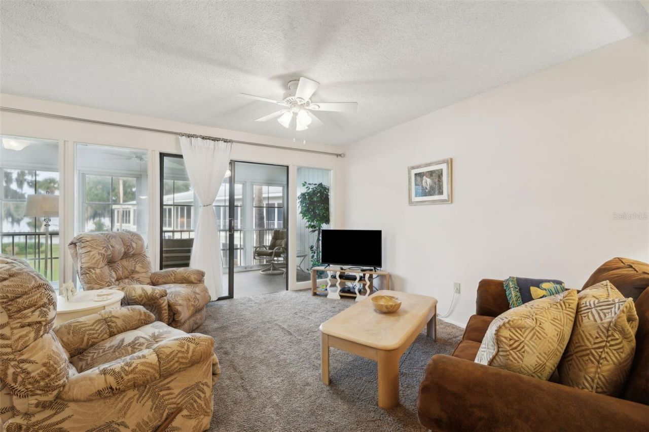 210 River Bend Place, Unit B, Welaka, FL 32193 Photo