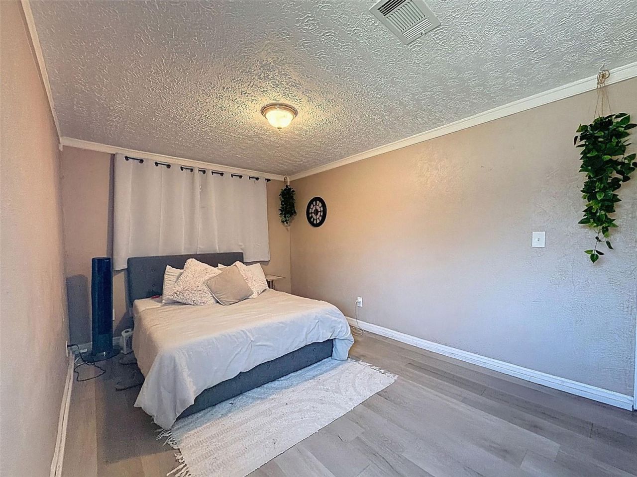 2206 Howard Lane , Tampa, FL 33612 Photo