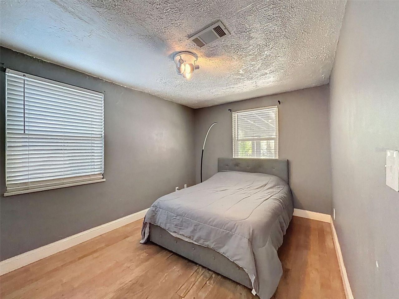 2206 Howard Lane, Tampa, FL 33612 Photo