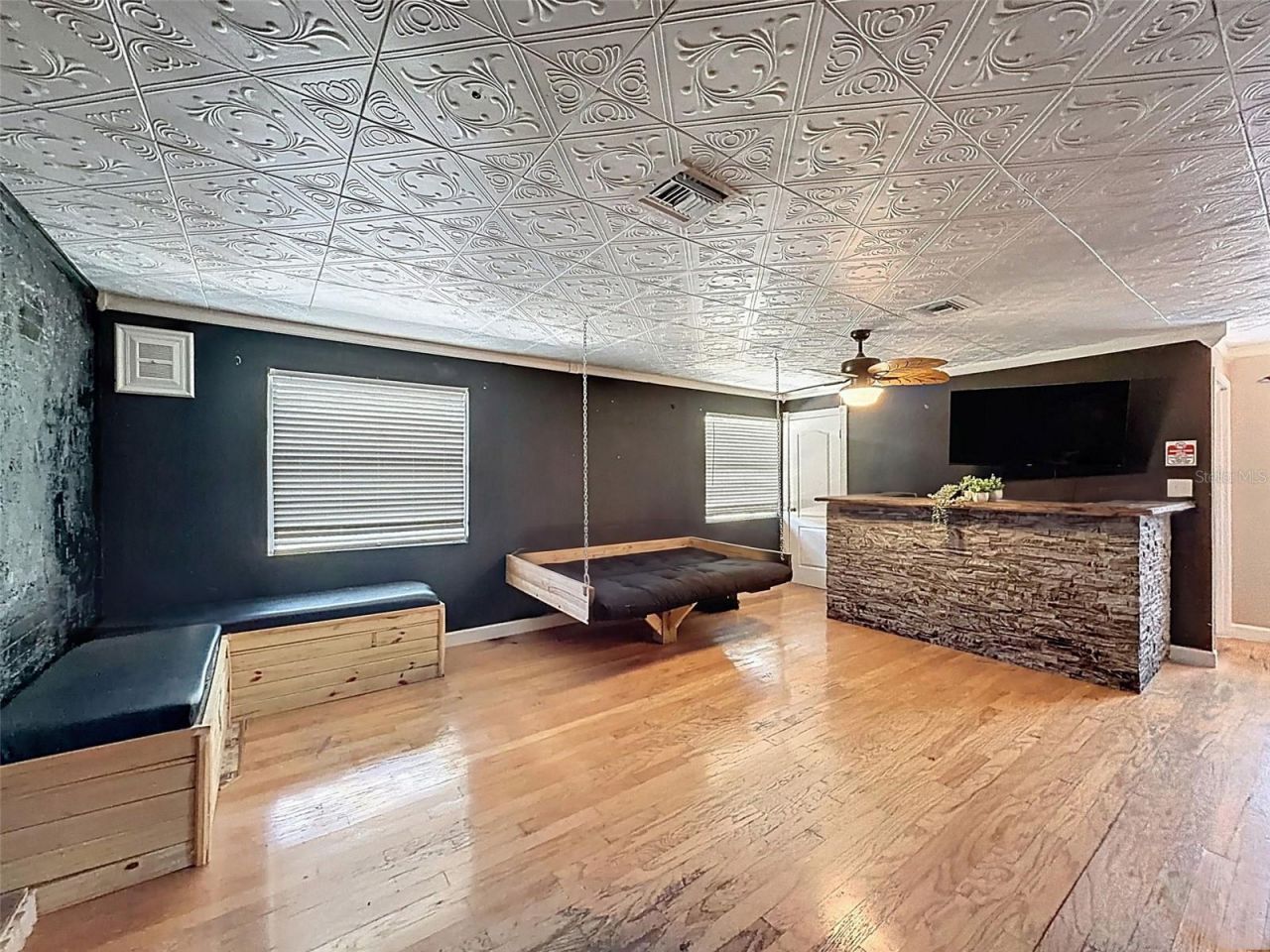 2206 Howard Lane , Tampa, FL 33612 Photo