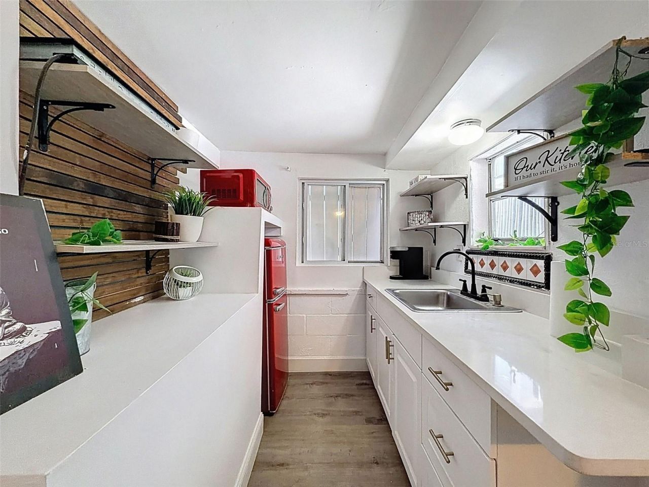 2206 Howard Lane, Tampa, FL 33612 Photo