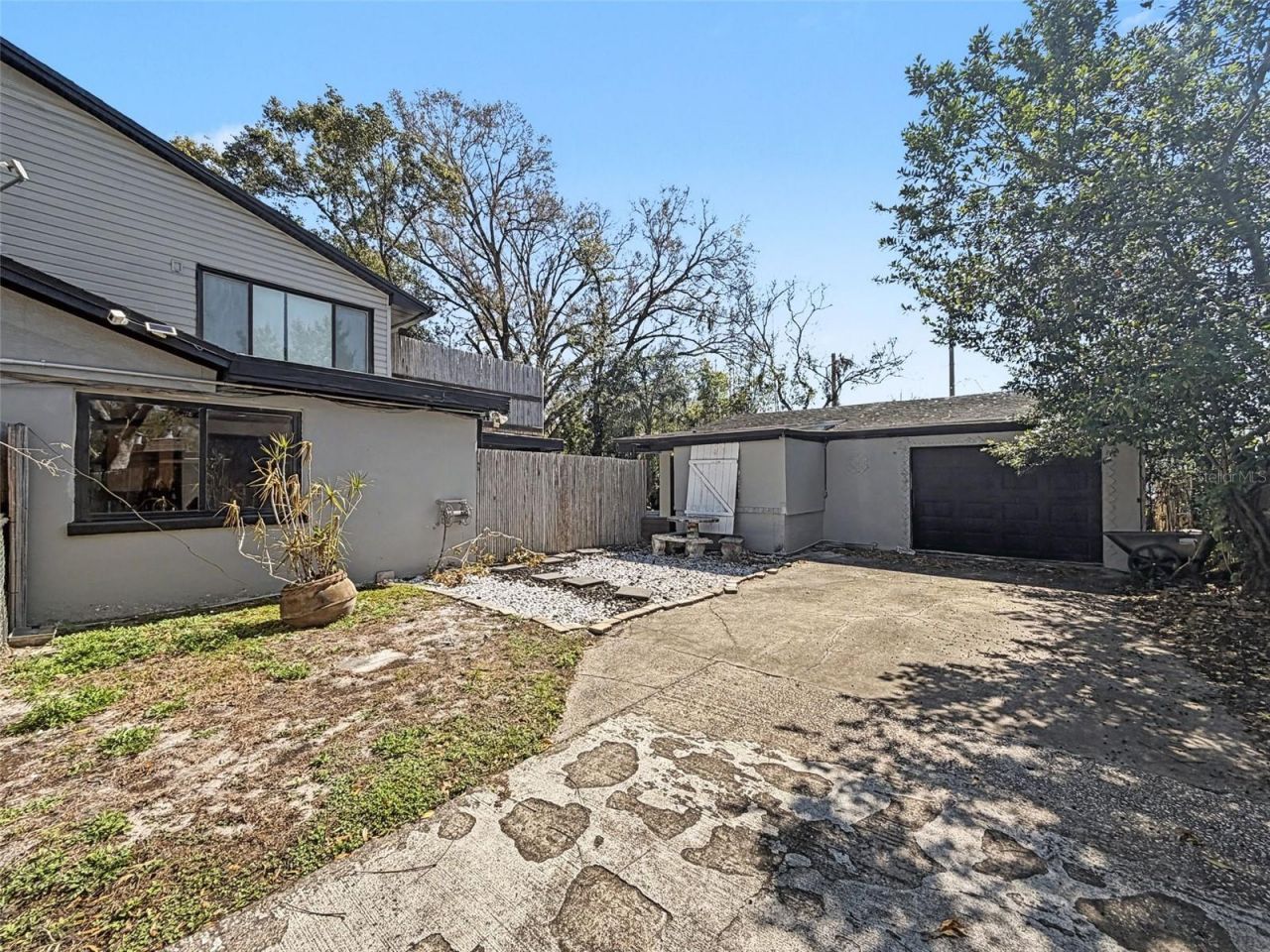 2206 Howard Lane , Tampa, FL 33612 Photo