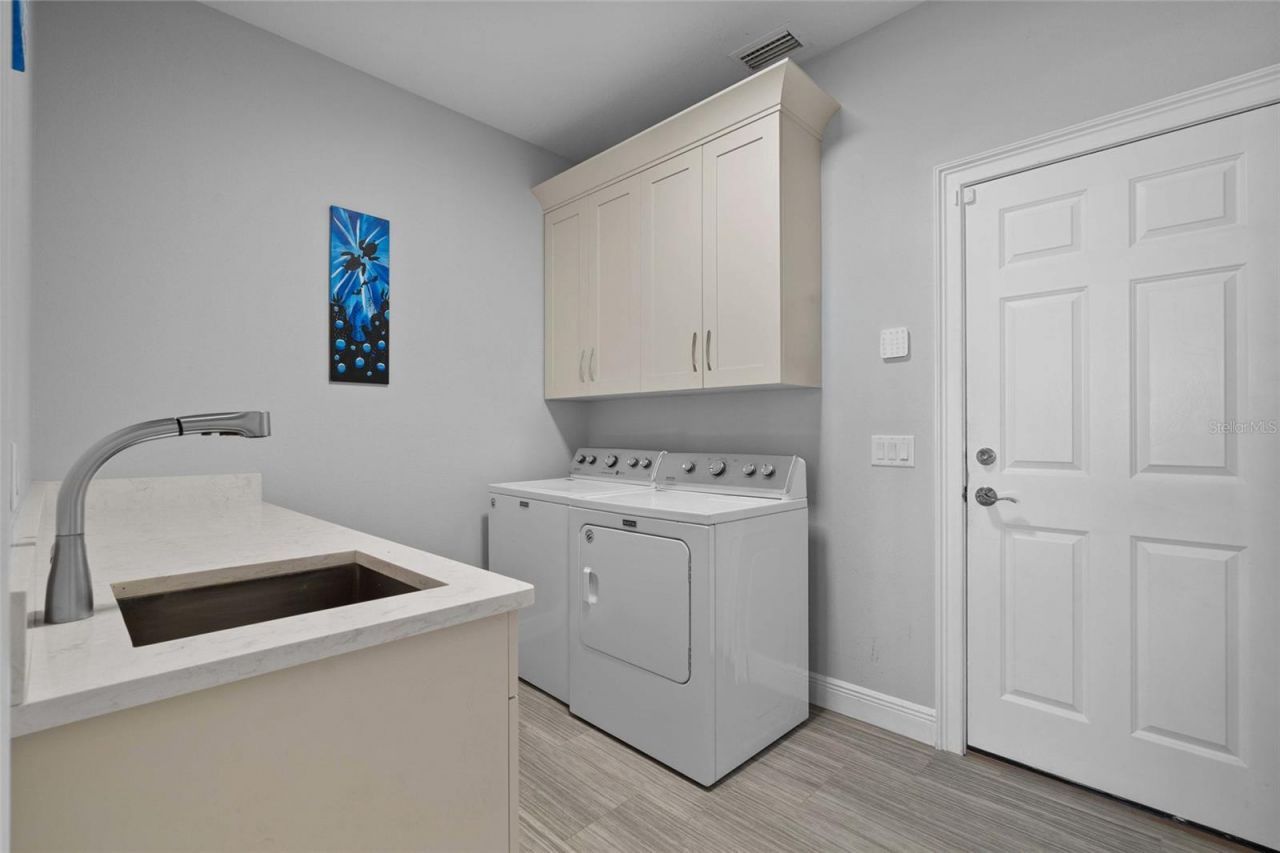 6005 Beach View Drive, Auburndale, FL 33823 Photo